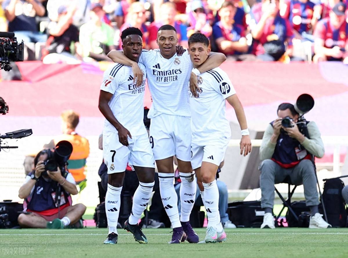 括意大利在 括意大利在