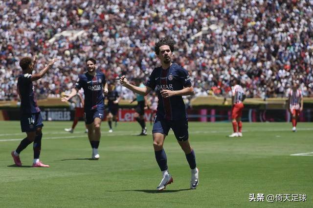 在攻防两端 在攻防两端